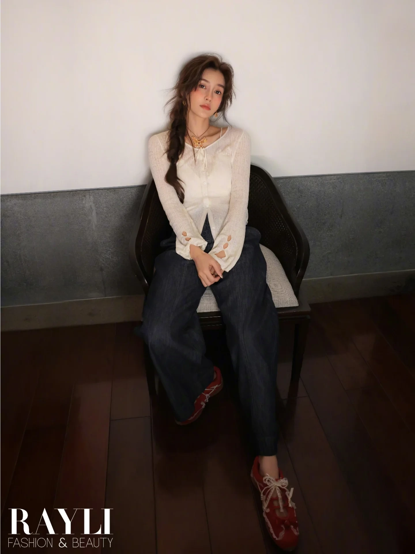 DYEL9WHj_r3_05.webp